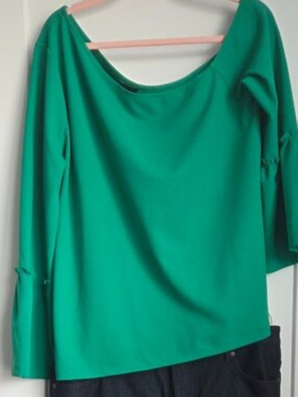 0017.  Ann Taylor Off the Shoulder Kelly Green Top